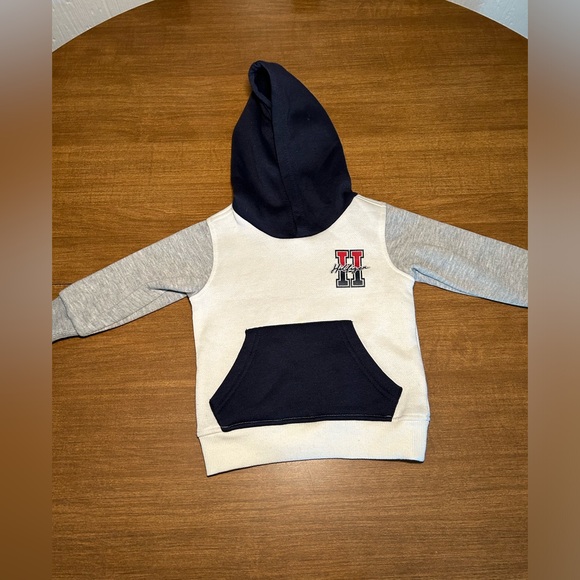 Like New! Tommy Hilfiger sweatshirt. 12mo - Picture 8 of 8